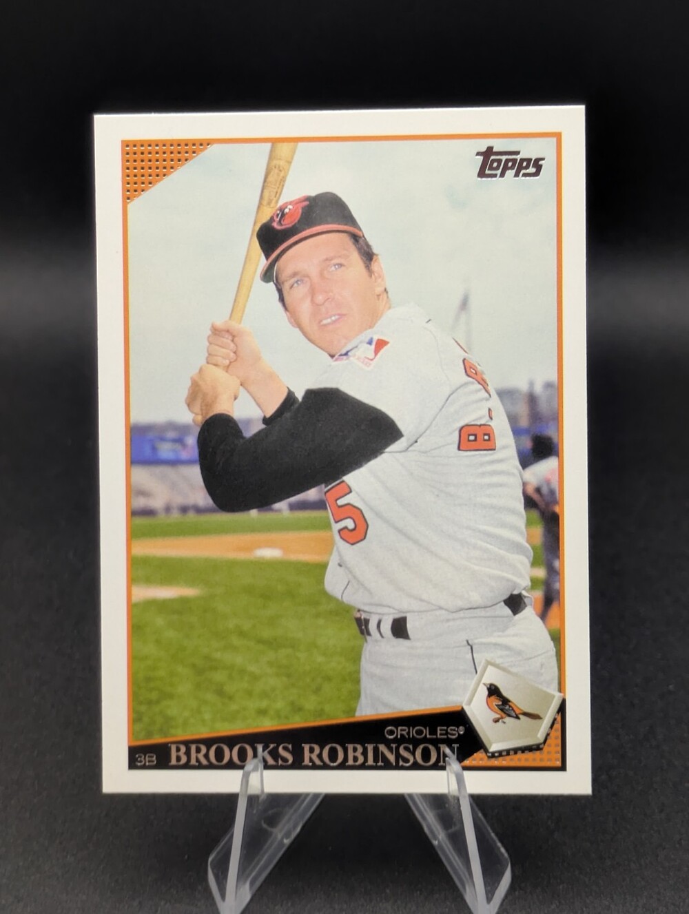 2009 Topps Series 2 Short Print Legend Image Variation Brooks Robinson #495 SP